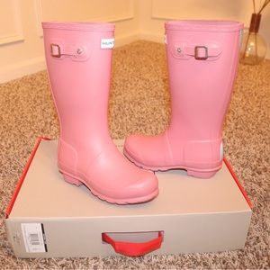 Girls pink hunter rain boots